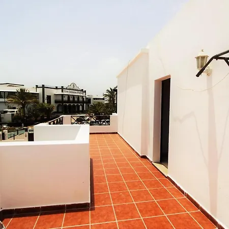 Dom wakacyjny House With 3 Bedrooms In Tias With Terrace And Wifi